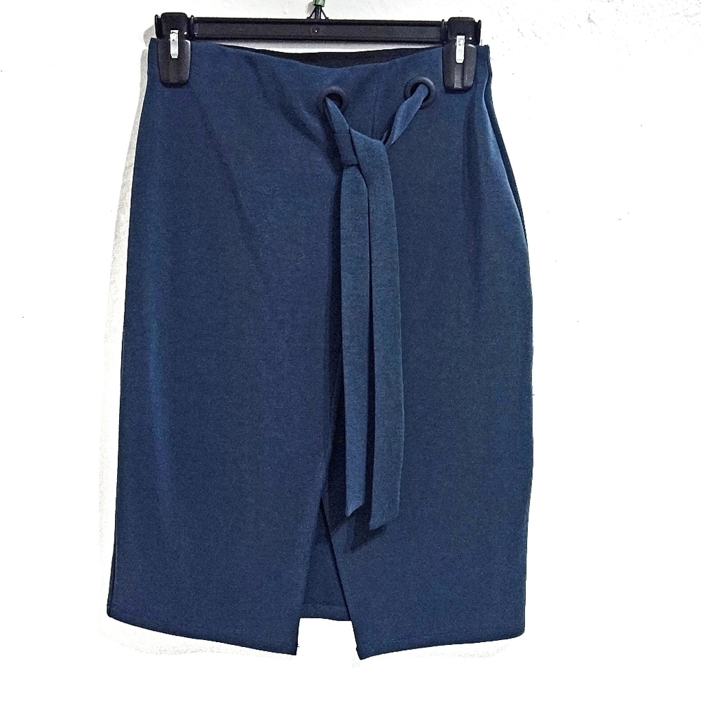 MODE Maca Belted Skirt